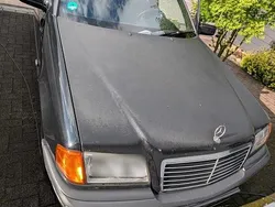 Schwarz Gebraucht 2000 Mercedes C180 Classic Limousine | 2.500 € (Fairer Preis)