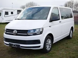 Weiß Gebraucht 2017 VW T6 Trendline Van | 35.995 € (Teuer)