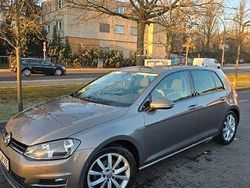 Grau Gebraucht 2014 VW Golf VII Cup Limousine | 9.300 € (Fairer Preis)