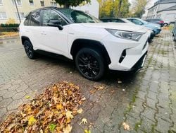 Weiß Gebraucht 2021 Toyota RAV4 Hybrid Edition SUV | 27.250 € (Superpreis)