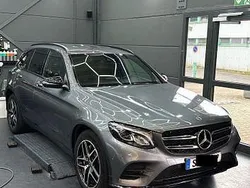 Grau Gebraucht 2018 Mercedes GLC250 AMG line SUV | 29.500 € (Etwas zu teuer)