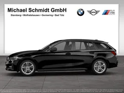 Saphirschwarz Gebraucht 2024 BMW 318 Comfort Edition Kombi | 36.690 € (Fairer Preis)