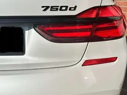 Gebraucht 2017 BMW 750 M Sport Limousine | 52.000 €