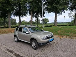 Grau Gebraucht 2013 Dacia Duster Prestige SUV | 5.250 € (Fairer Preis)