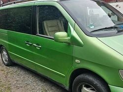 Grün Gebraucht 1996 Mercedes Vito Van / Kleinbus | 5.200 €