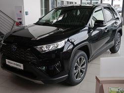 Tiefschwarz metallic Neu 2025 Toyota RAV4 Hybrid SUV | 56.790 € (Etwas zu teuer)