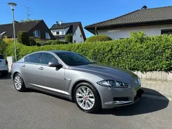Silber Gebraucht 2014 Jaguar XF Limousine | 11.900 € (Fairer Preis)