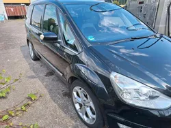 Schwarz Gebraucht 2011 Ford Galaxy Titanium Van / Kleinbus | 5.700 € (Fairer Preis)