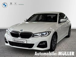 Weiss Gebraucht 2020 BMW 320 M Sport Limousine | 30.790 € (Fairer Preis)