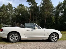 Weiß Gebraucht 1999 Mazda MX5 Cabrio | 5.600 €