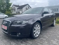Grau Gebraucht 2005 Audi A3 Sportback Ambition Limousine | 2.880 € (Fairer Preis)