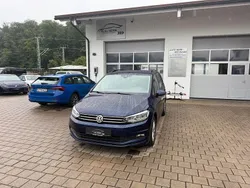 Blau Gebraucht 2020 VW Touran Comfortline Van / Kleinbus | 16.500 € (Fairer Preis)