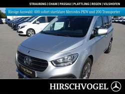 Helvinsilber metallic Gebraucht 2024 Mercedes T180 Style Van / Kleinbus | 25.900 € (Fairer Preis)