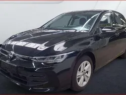 Grenadillschwarz metallic Gebraucht 2024 VW Golf VIII Limousine | 22.890 € (Guter Preis)