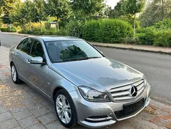 Grau Gebraucht 2011 Mercedes C180 Limousine | 14.450 € (Fairer Preis)