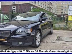 Black sapphire Gebraucht 2006 Volvo V50 Momentum Kombi | 6.450 €