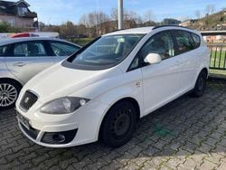 Candyweiß Gebraucht 2010 Seat Altea XL Van / Kleinbus | 1.350 € (Superpreis)