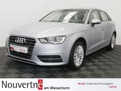 Florettsilber (silver), metallic Gebraucht 2016 Audi A3 Sportback Ambiente Kombi | 16.950 € (Guter Preis)