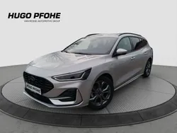 Silber Gebraucht 2023 Ford Focus ST-Line Kombi | 24.750 € (Fairer Preis)