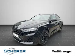 Mythosschwarz metallic Gebraucht 2025 Audi RS Q8 Ambiente SUV | 135.390 € (Etwas zu teuer)