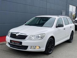 Weiß Gebraucht 2010 Skoda Octavia Ambiente Kombi | 3.450 € (Superpreis)
