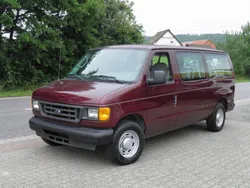 Rot Gebraucht 2004 Ford Econoline Van | 19.800 €