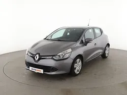 Grau Gebraucht 2014 Renault Clio IV Dynamique Limousine | 8.490 € (Fairer Preis)