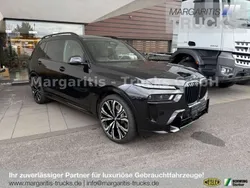 Black sapphire metallic Gebraucht 2025 BMW X7 M Sport SUV | 101.890 €