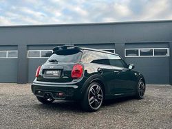 Grün Gebraucht 2017 Mini John Cooper Works Kleinwagen | 21.500 € (Fairer Preis)