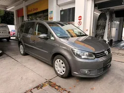 Grau Gebraucht 2013 VW Touran Van / Kleinbus | 5.300 € (Superpreis)