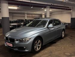 Blau Gebraucht 2012 BMW 316 Limousine | 13.490 €