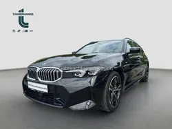 Saphirschwarz (metallic) Gebraucht 2024 BMW 330 Sport Line Kombi | 41.390 € (Superpreis)