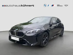 Black sapphire metallic Gebraucht 2024 BMW 120 M Sport Kleinwagen | 34.885 € (Fairer Preis)