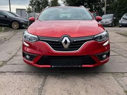 Rot Gebraucht 2019 Renault Mégane GrandTour Business Kombi | 12.000 € (Fairer Preis)