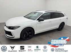 Pure white Neu 2024 VW Passat R-line Kombi | 61.100 €