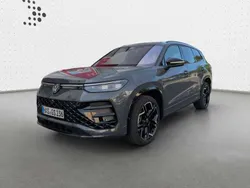 Delfingrau metallic Gebraucht 2025 VW Tayron R-line SUV | 61.850 € (Superpreis)