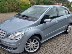Blau Gebraucht 2007 Mercedes B200 Van / Kleinbus | 2.999 € (Fairer Preis)