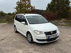 Weiß Gebraucht 2008 VW Touran Van / Kleinbus | 4.500 €