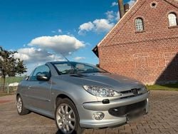 Silber Gebraucht 2005 Peugeot 206 CC Cabrio | 1.200 € (Guter Preis)