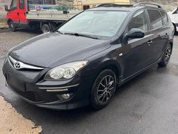 Schwarz Gebraucht 2010 Hyundai i30 Kombi | 1.750 €
