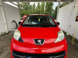 Rot Gebraucht 2008 Peugeot 107 Kleinwagen | 2.100 € (Fairer Preis)