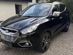 Schwarz Gebraucht 2011 Hyundai Tucson SUV | 11.000 €