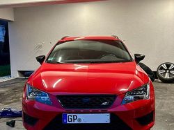 Rot Gebraucht 2015 Cupra Leon Kombi | 15.499 € (Fairer Preis)