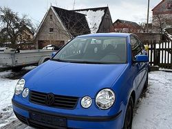 Blau Gebraucht 2002 VW Polo Trendline Limousine | 500 € (Superpreis)