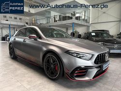 Grau Gebraucht 2023 Mercedes A45 AMG StreetStyle Limousine | 64.999 €