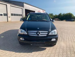 Schwarz Gebraucht 2002 Mercedes ML270 SUV | 6.900 € (Etwas zu teuer)