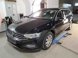 Deep black perleffekt Gebraucht 2020 VW Passat Kombi | 17.940 € (Guter Preis)