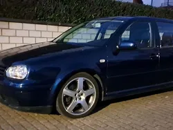 Blau Gebraucht 2001 VW Golf IV Limousine | 6.500 € (Fairer Preis)
