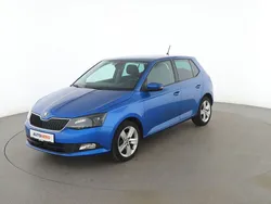 Blau Gebraucht 2015 Skoda Fabia Style Limousine | 9.410 € (Guter Preis)