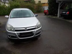 Silber Gebraucht 2005 Opel Astra Kombi | 1.100 € (Guter Preis)